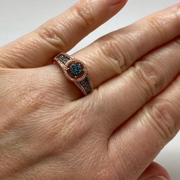 10K Rose Gold Pave Set Blue Champagne and White Diamond Cluster Ring 0.35ct New - Picture 10 of 13